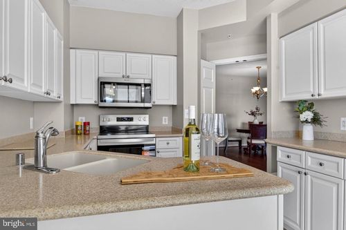 307-19355 Cypress Ridge Ter, LEESBURG, VA, 20176-6918 | Card Image