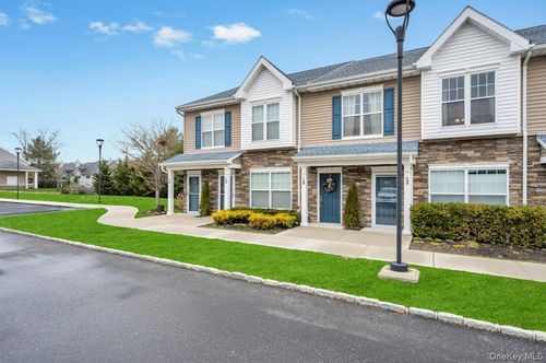 138-138 Weatherby Ln, Central Islip, NY, 11722-4550 | Card Image