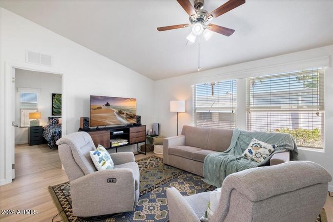 67 - 10936 E Apache Trl, House other with 2 bedrooms, 2 bathrooms and null parking in Apache Junction AZ | Image 8