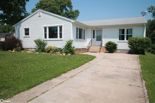 223 W Division St, Clarinda, IA, 51632-2510 | Card Image
