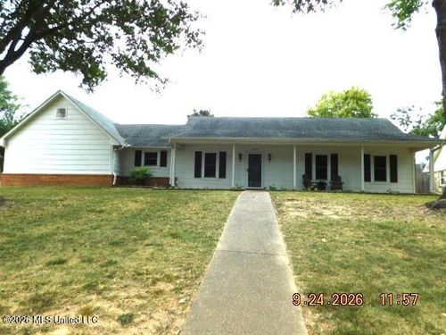 7342 Holly Grove Dr, Olive Branch, MS, 38654-1357 | Card Image