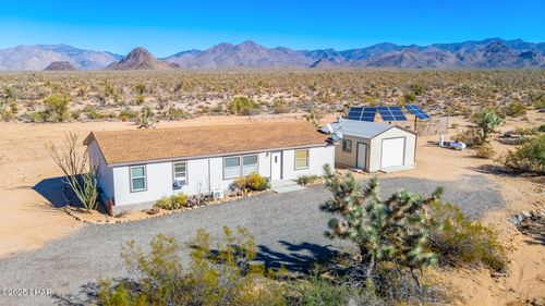 3245 E Flattop Dr, Yucca, AZ, 86438 | Card Image