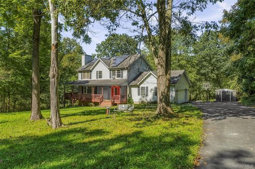 435 Tally Ho Road, Middletown, NY, 10940 | Card Image