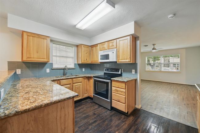 506 E Alexander Ln, House other with 4 bedrooms, 2 bathrooms and null parking in Euless TX | Image 8