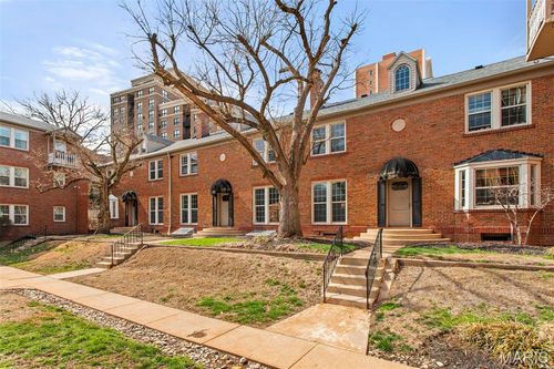 apt-1s-821 Westwood Dr, Saint Louis, MO, 63105-2797 | Card Image