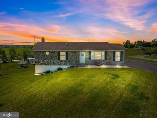 117 Carvers Way, FALLING WATERS, WV, 25419-4909 | Card Image
