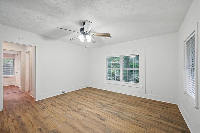 906 E Houston St, House other with 2 bedrooms, 1 bathrooms and null parking in Sherman TX | Image 5