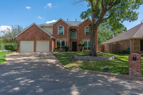 6001 Pinwood Cir, Arlington, TX, 76001-5651 | Card Image