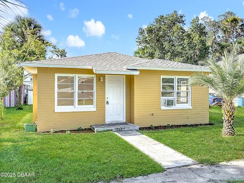 215 North St, Daytona Beach, FL, 32114-2136 | Card Image