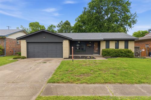 8249 38th St, Tulsa, OK, 74145-1453 | Card Image