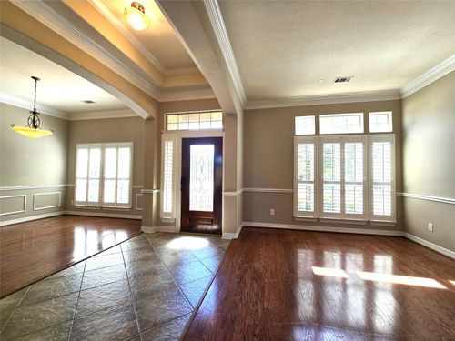 1813 Sandy Lake Dr, Friendswood, TX, 77546-6134 | Card Image