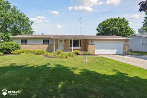5445 Squire Ln, Flint, MI, 48506-2275 | Card Image