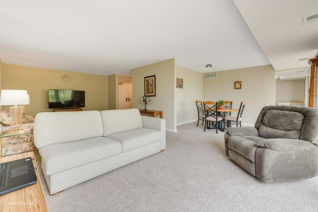 APT-407 - 2 S Atrium Way, Condo with 1 bedrooms, 2 bathrooms and 1 parking in Elmhurst IL | Image 9