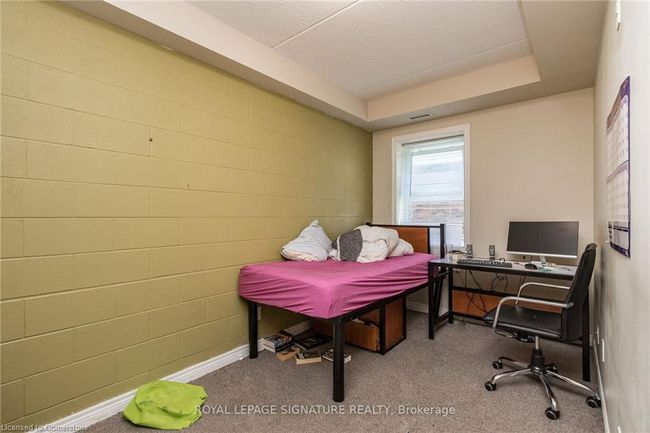 101 - 253 Lester St, House attached with 5 bedrooms, 2 bathrooms and null parking in Waterloo ON | Image 23