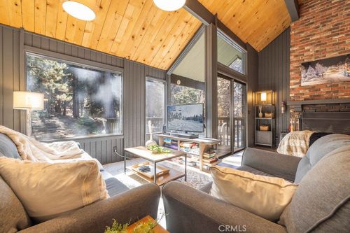 89-41935 Switzerland Dr, Big Bear Lake, CA, 92315 | Card Image
