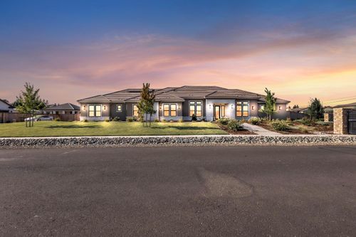 3100 Saffron Ln, Roseville, CA, 95747-7087 | Card Image
