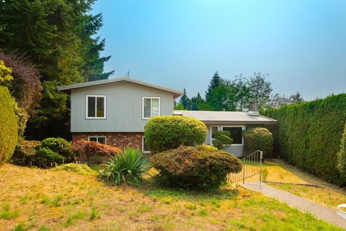 1285 Lucking Pl, North Vancouver, BC, V7J3L5 | Card Image