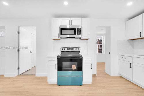 b-2419 Coolidge St, Hollywood, FL, 33020 | Card Image