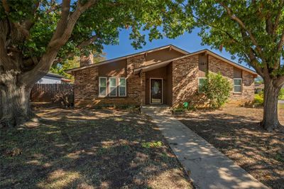 View of ranch-style house | Image 3