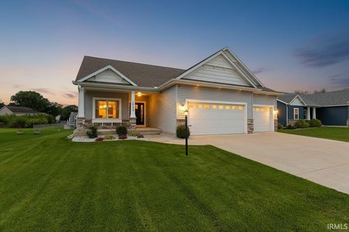 1725 Stoneham Dr, Mishawaka, IN, 46544-1329 | Card Image