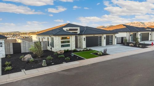 3323 W Pharoah Way, Santa Clara, UT, 84765-1297 | Card Image