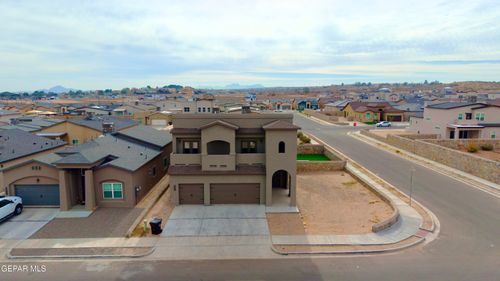 122 Esther Trl, Santa Teresa, NM, 88008-9347 | Card Image