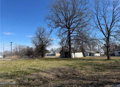 205 W Pine St, Weir, KS, 66781 | Card Image