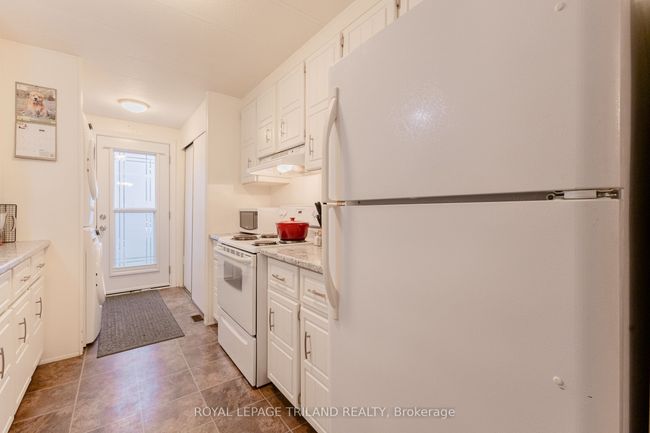 265 Pebble Beach Pky, House other with 2 bedrooms, 2 bathrooms and 2 parking in Grand Bend ON | Image 18