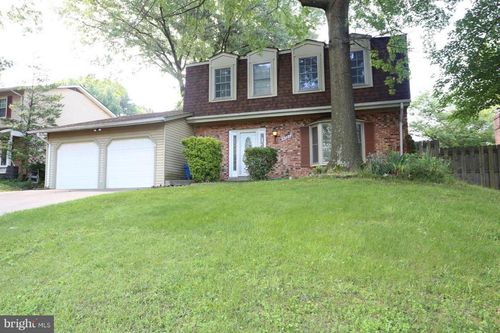 8523 Electric Ave, VIENNA, VA, 22182-5008 | Card Image