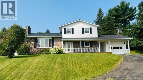 131 Riverside Dr, Woodstock, NB, E7M2P4 | Card Image
