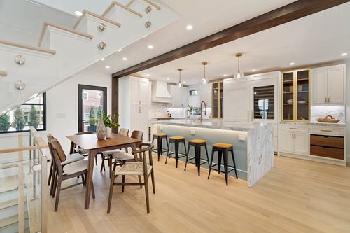 20 Linden Pl, Brookline, MA, 02445 | Card Image