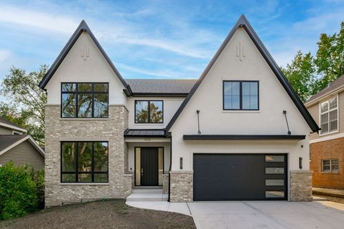 900 S Colfax Ave, Elmhurst, IL, 60126-4537 | Card Image