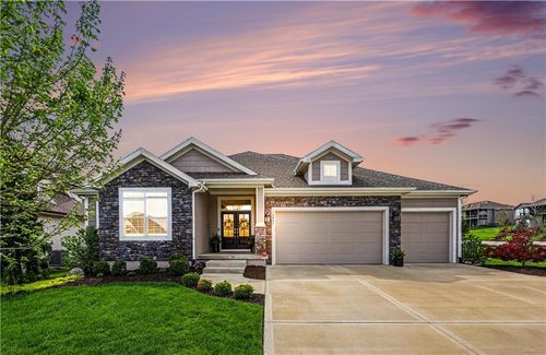 12802 173rd Ter, Overland Park, KS, 66221-7153 | Card Image