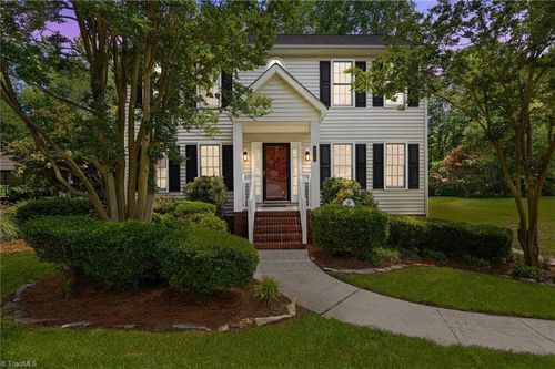 6838 Salem Quarter Rd, Belews Creek, NC, 27009-9106 | Card Image