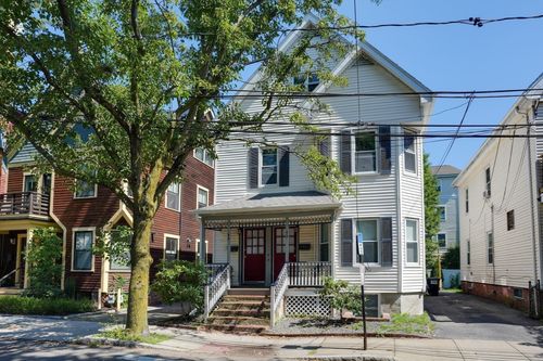 43 Harrison St, Somerville, MA, 02143-3618 | Card Image