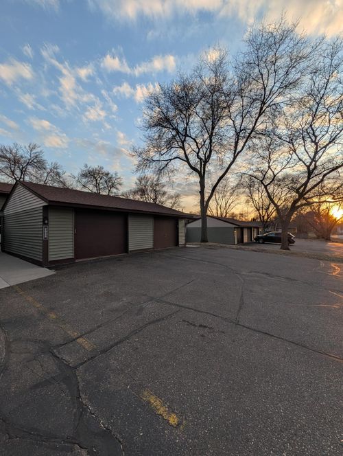 2030 103rd Ave Nw, Coon Rapids, MN, 55433-4601 | Card Image