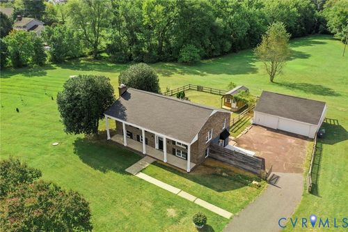 7712 Chancellor Rd, Fredericksburg, VA, 22407-8681 | Card Image