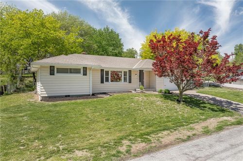 2828 N 32nd St, Saint Joseph, MO, 64506-2008 | Card Image