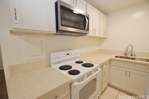 apt-107-1120 Hassinger St, Honolulu, HI, 96822-3996 | Card Image