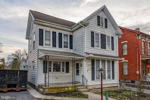 35 E Church St, REAMSTOWN, PA, 17567-5000 | Card Image