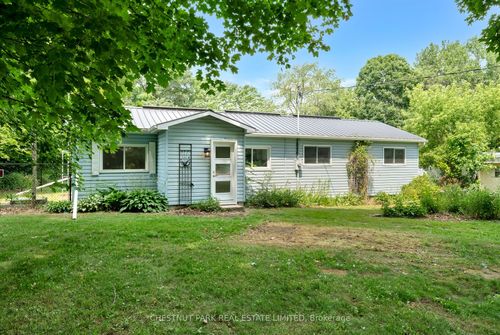 976 County Rd 13, Prince Edward, ON, K0K2P0 | Card Image