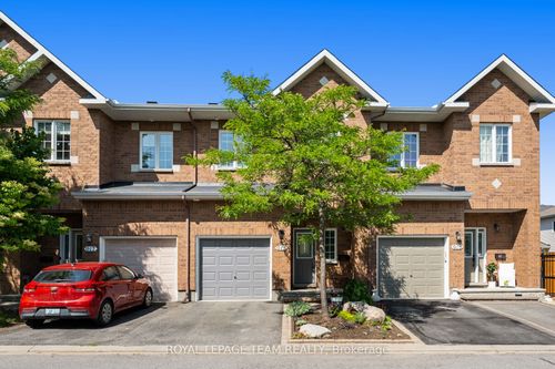 915 Torovin Pvt, Gloucester, ON, K1B0A4 | Card Image