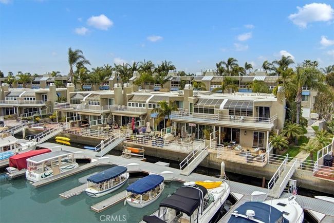 3366 Tempe Dr, House other with 2 bedrooms, 3 bathrooms and 2 parking in Huntington Beach CA | Image 6