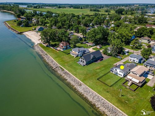 4356 S 14th St, Luna Pier, MI, 48157-9515 | Card Image