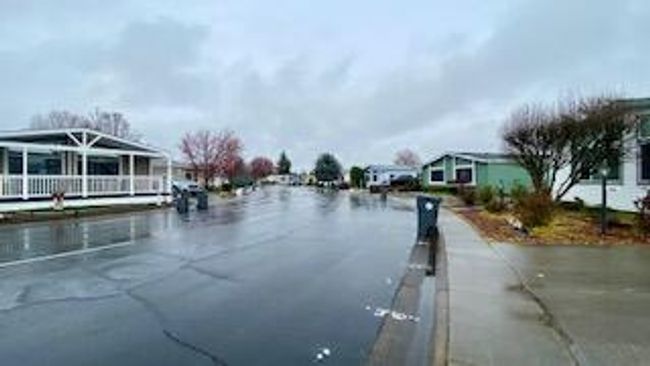 F-STREET SCENE WEST | Image 34