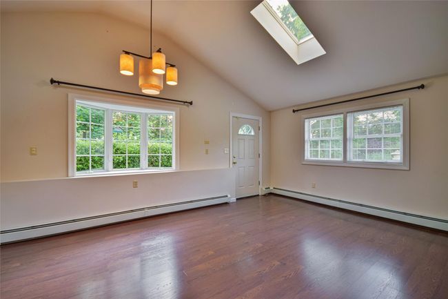Apartment Livingroom | Image 26