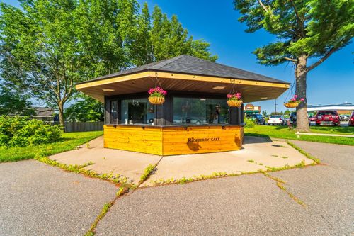 1707 Merrill Ave, Wausau, WI, 54401-2474 | Card Image