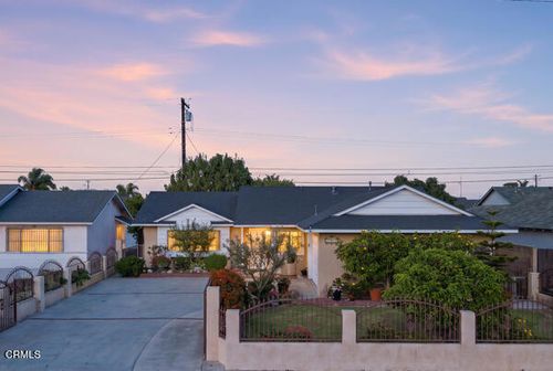 4620 S J St, Oxnard, CA, 93033-7041 | Card Image