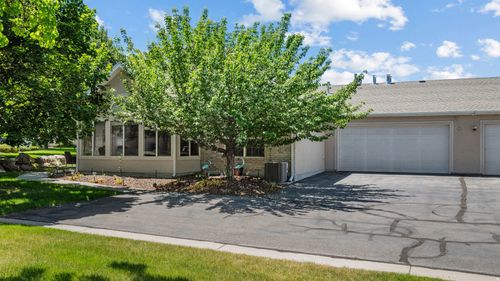 2101 Abbey View Rd, West Jordan, UT, 84088-6702 | Card Image