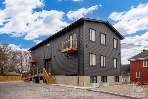 2-10 Philip St, Smiths Falls, ON, K7A3L6 | Card Image
